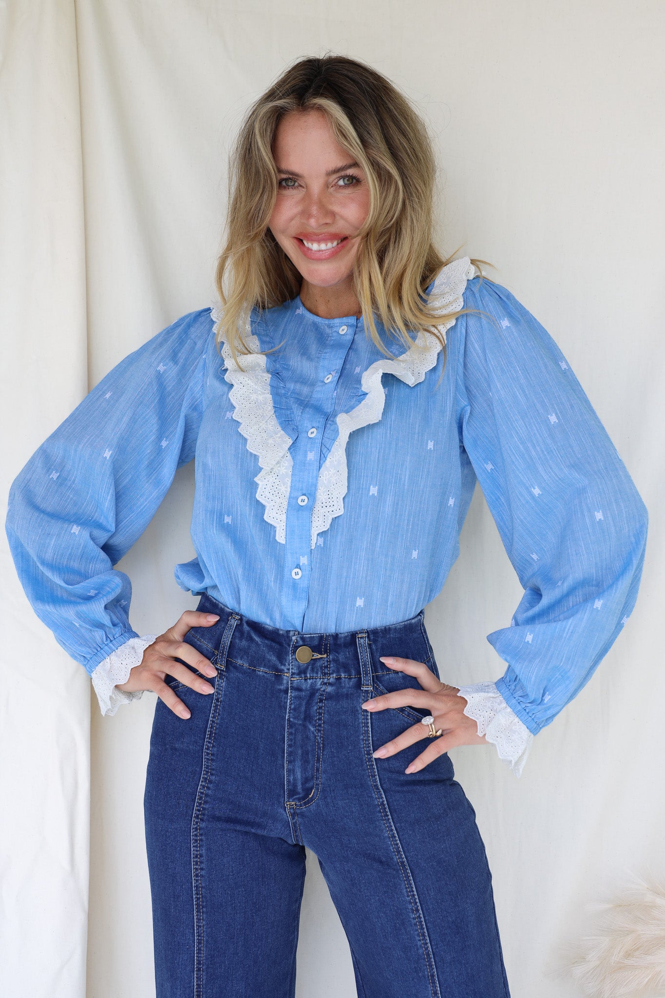 CHELSEA FRILL SHIRT