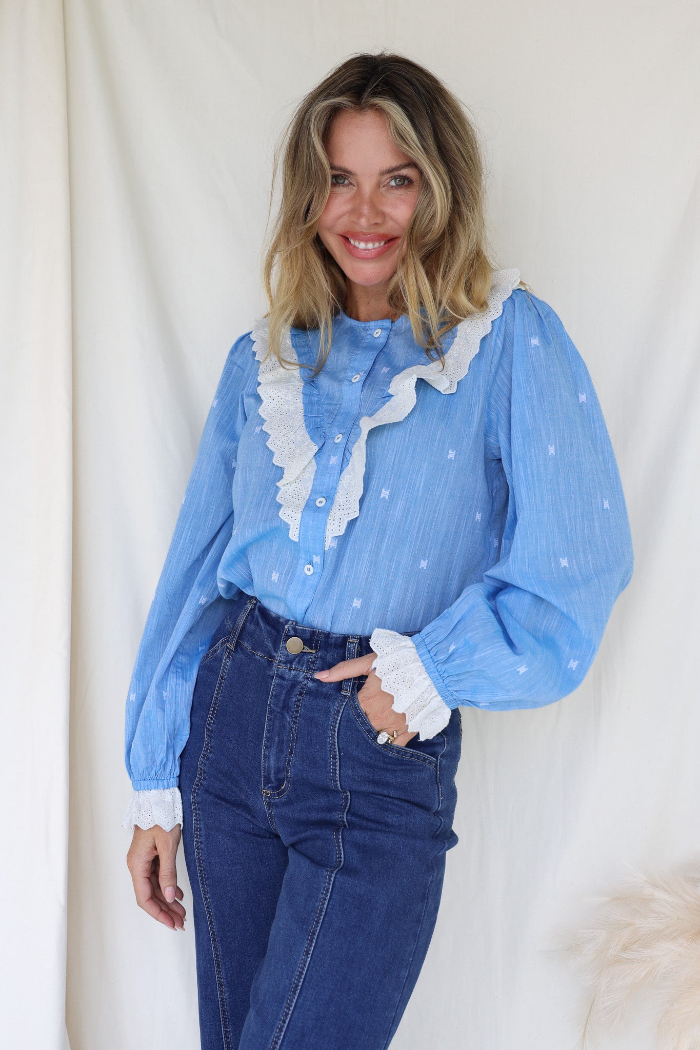 CHELSEA FRILL SHIRT