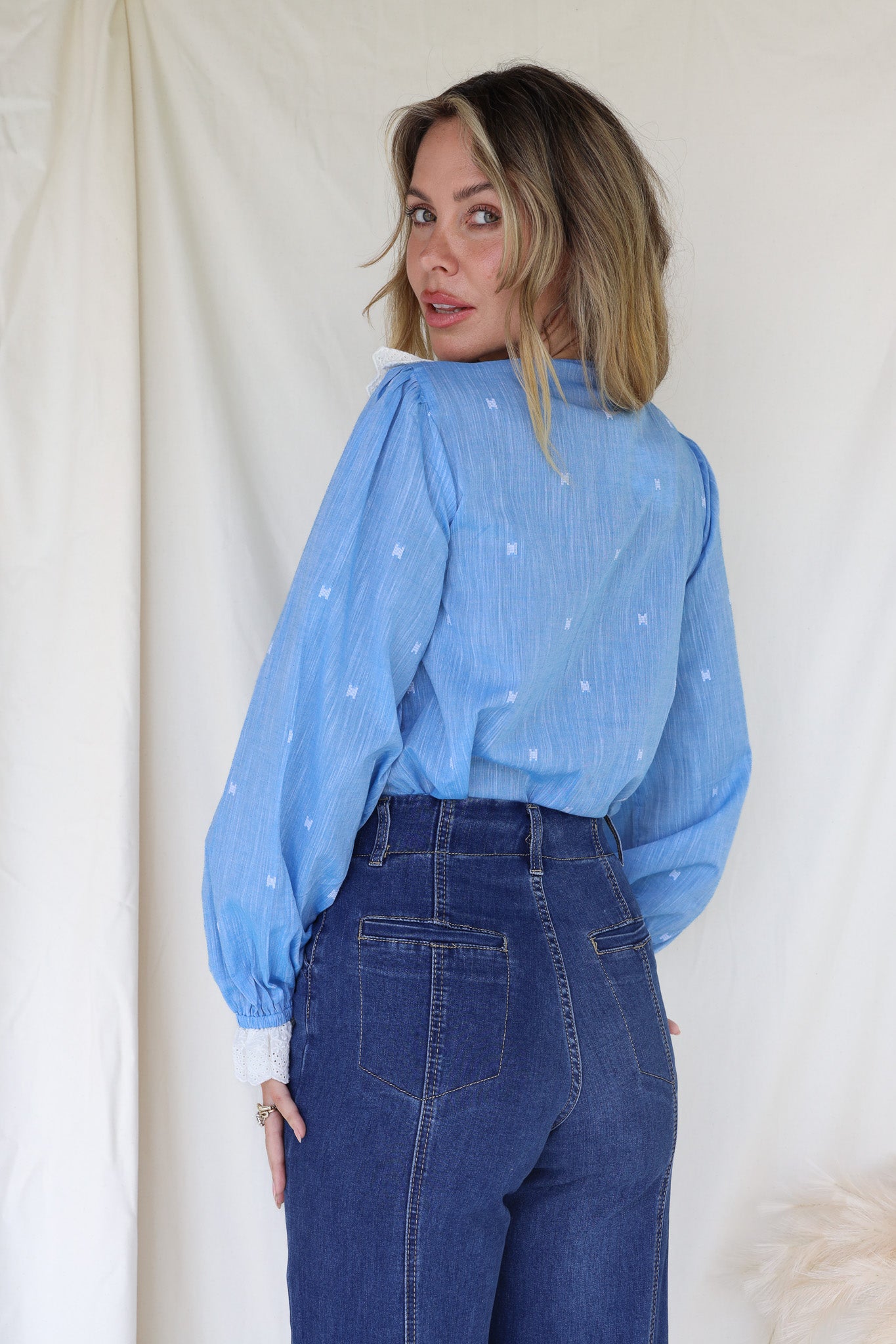 CHELSEA FRILL SHIRT
