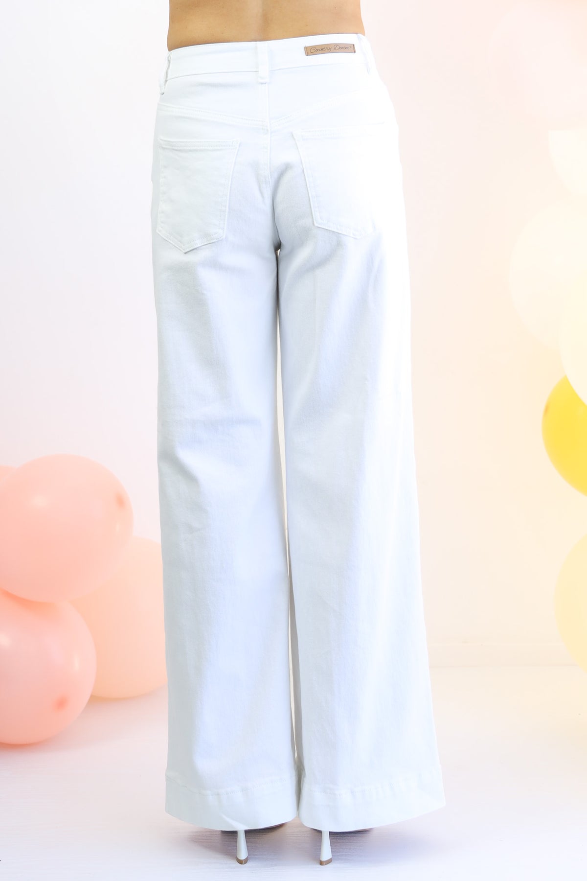 Runway Stretch Flare Jean in White