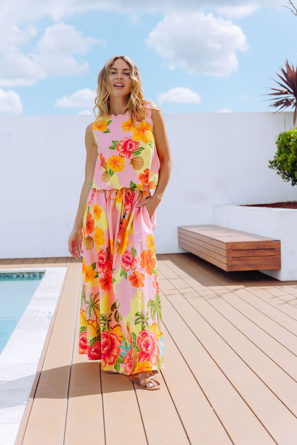 SAMMI SKIRT - ISLAND FLORAL
