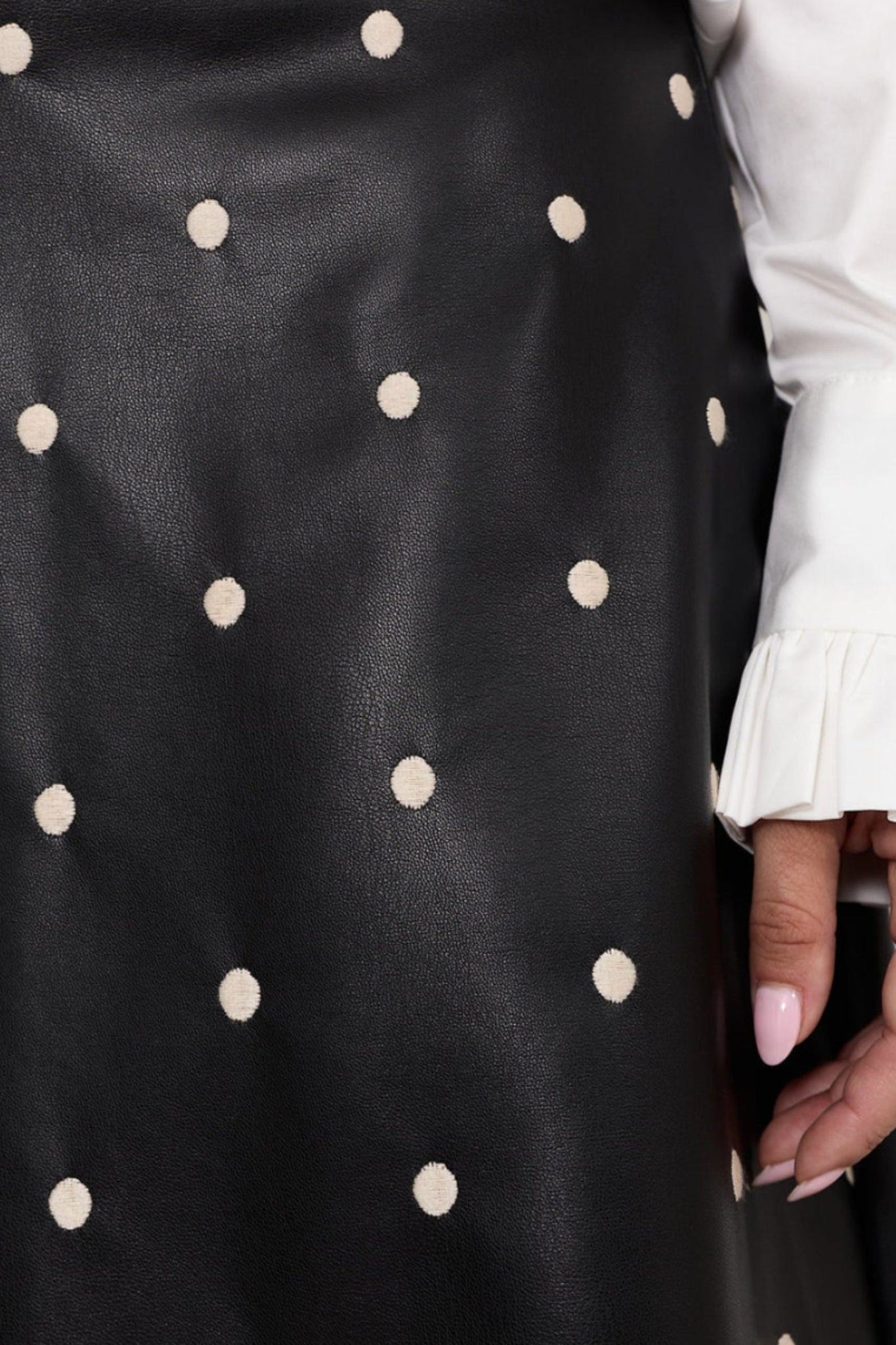 SPOT ON FAUX LEATHER SKIRT
