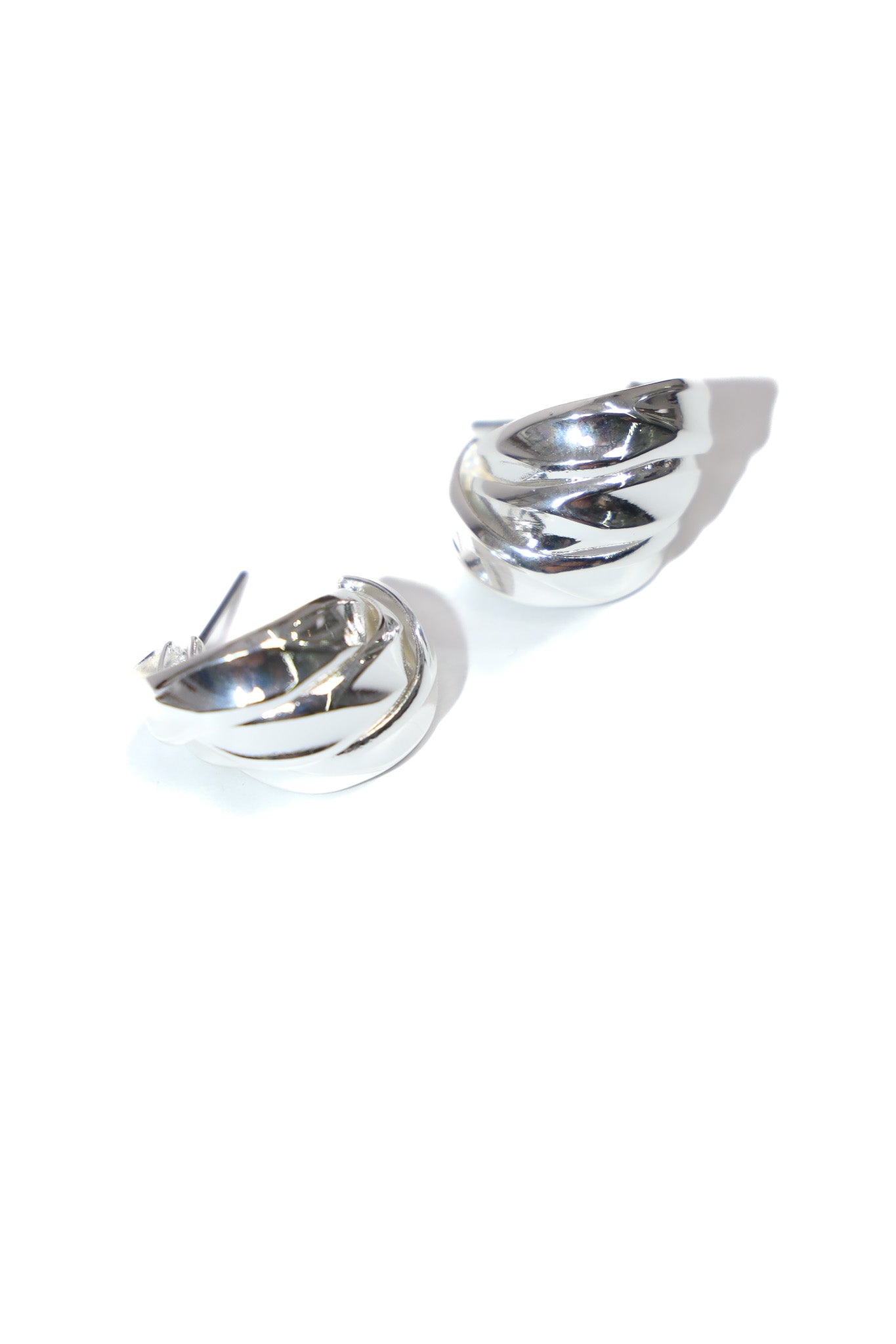 CURVED TRI SHAPED MINI HOOPS - SILVER