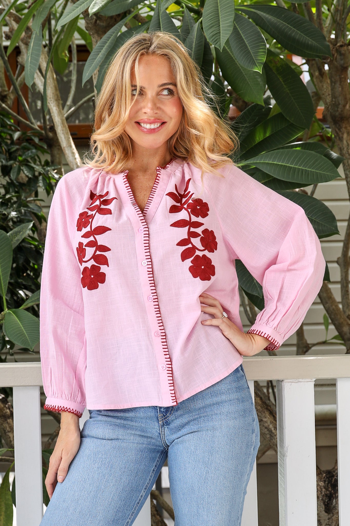 FLORAL OASIS V-NECK BLOUSE