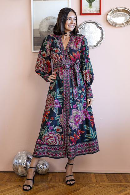 SERENADE MIDI DRESS IN BLACK FLORAL