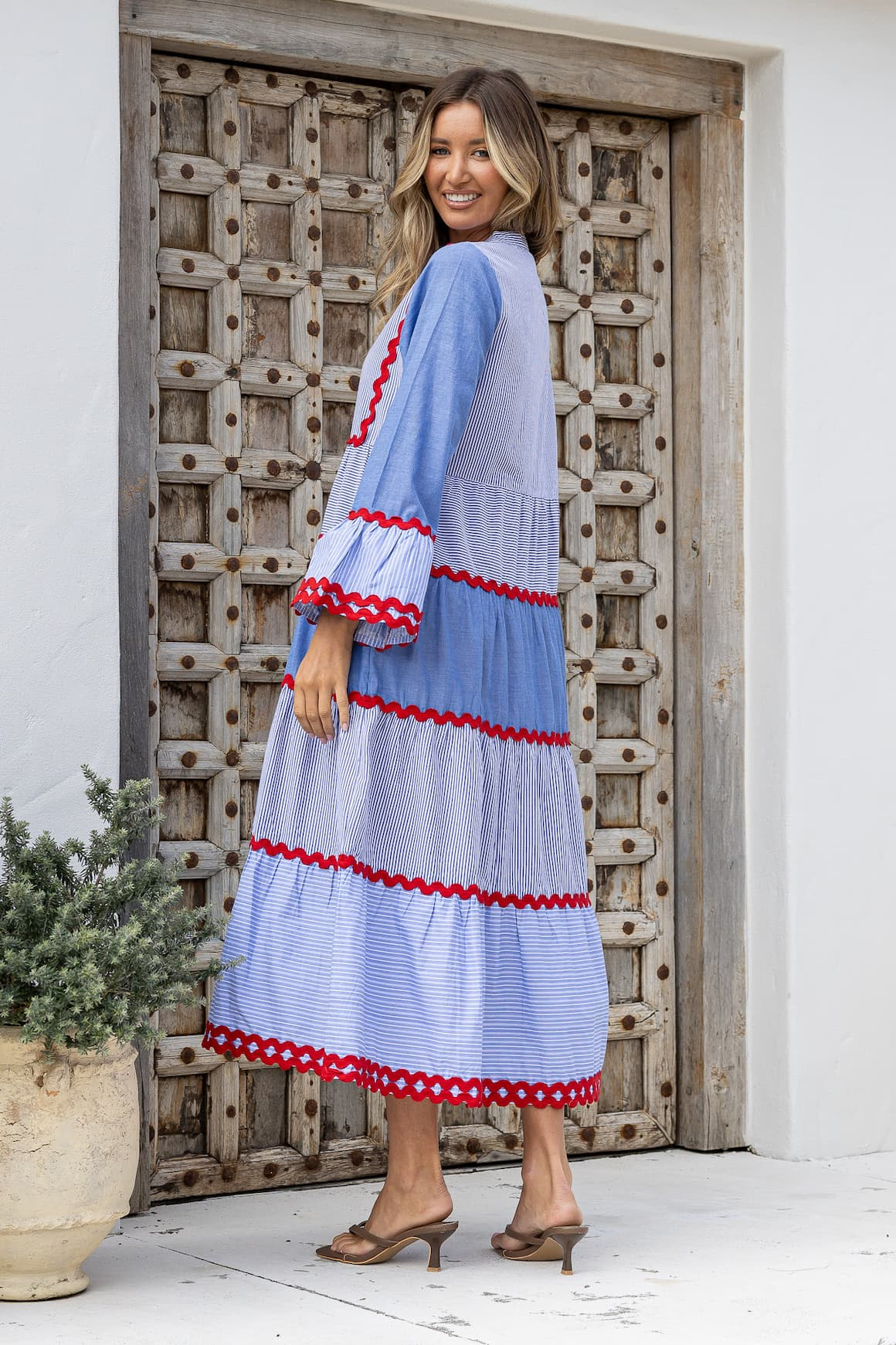 SWEET ESCAPE MAXI DRESS